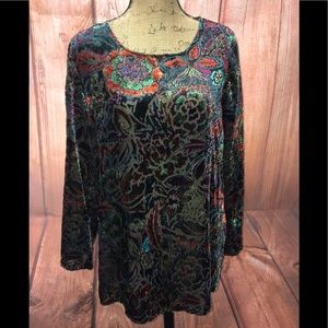Addition by chico size 1 (m/8) velvet burnout top